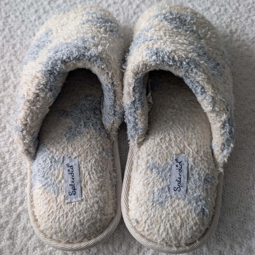Splendid Cozy Cream and Gray Slippers - Picture 4 of 4